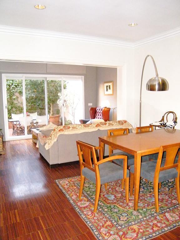 Suitur Courtyard Apartment Barcellona Esterno foto