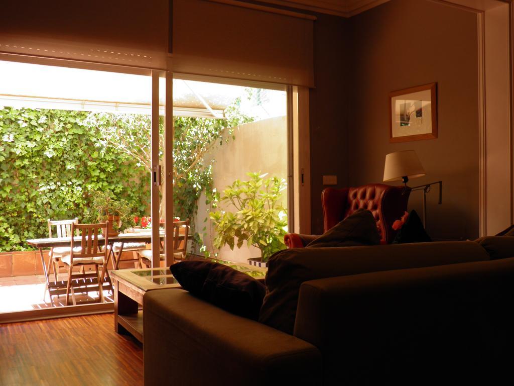 Suitur Courtyard Apartment Barcellona Esterno foto