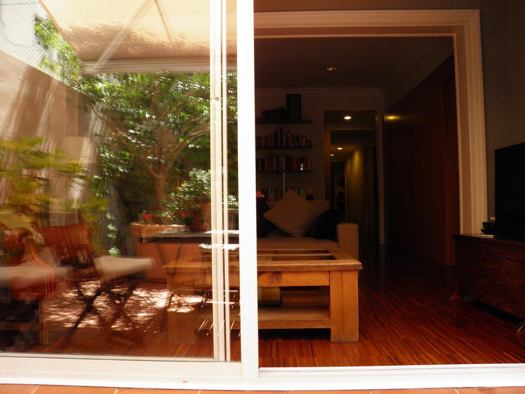 Suitur Courtyard Apartment Barcellona Esterno foto
