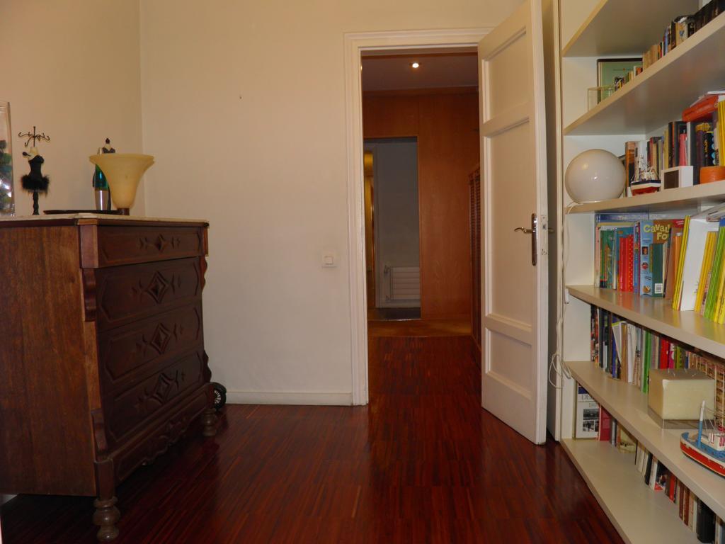 Suitur Courtyard Apartment Barcellona Esterno foto