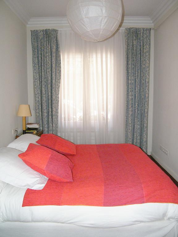 Suitur Courtyard Apartment Barcellona Esterno foto