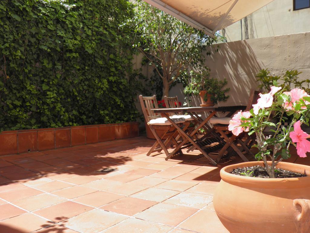 Suitur Courtyard Apartment Barcellona Esterno foto