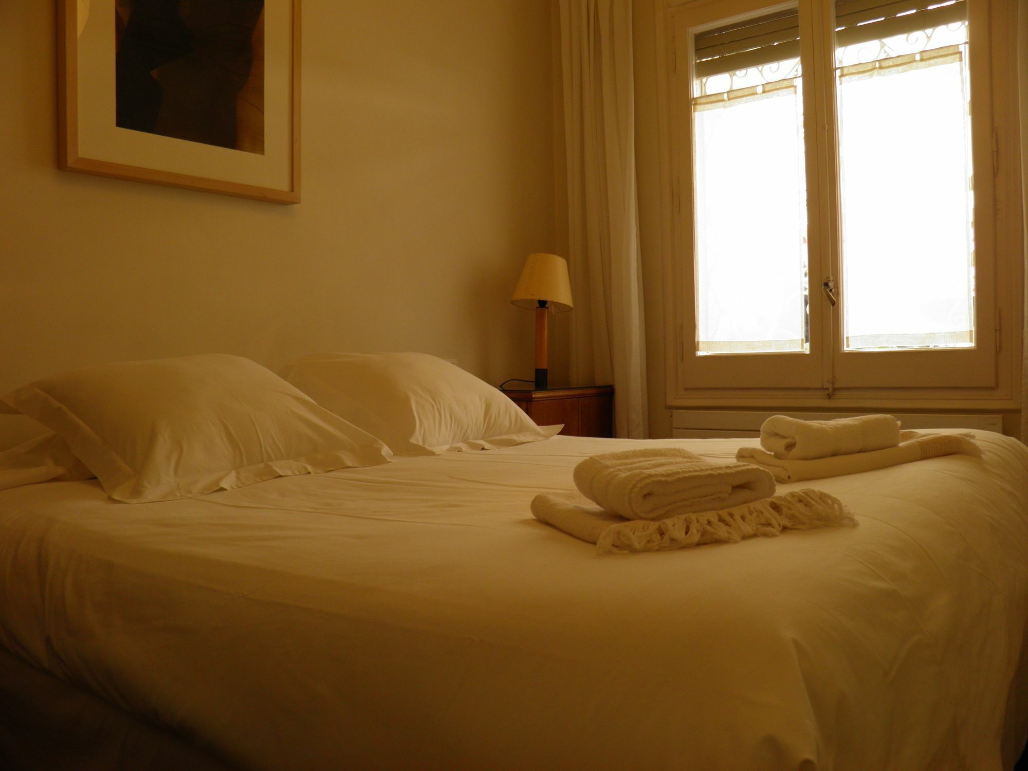 Suitur Courtyard Apartment Barcellona Esterno foto